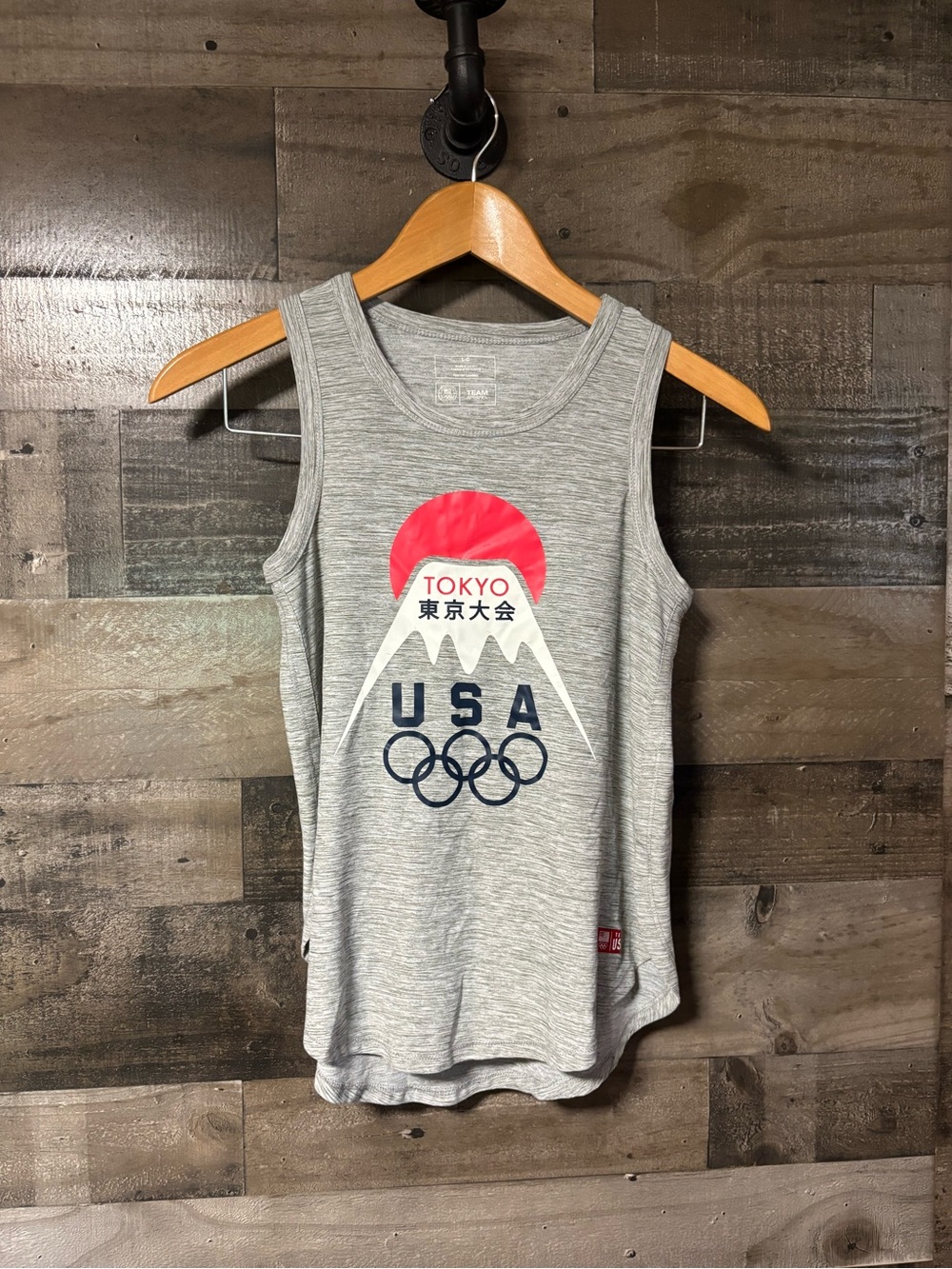 Team Apparel Gray Tank Top w/ Team USA Olympics Red and Navy Tokyo Graphic L